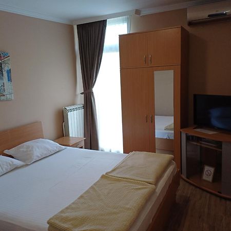 Hotel Marina Oasa Grocka Luaran gambar