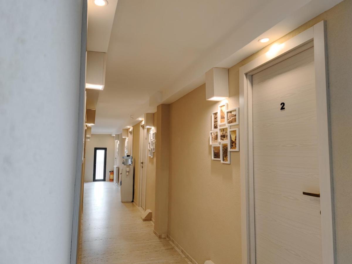 Hotel Marina Oasa Grocka Luaran gambar